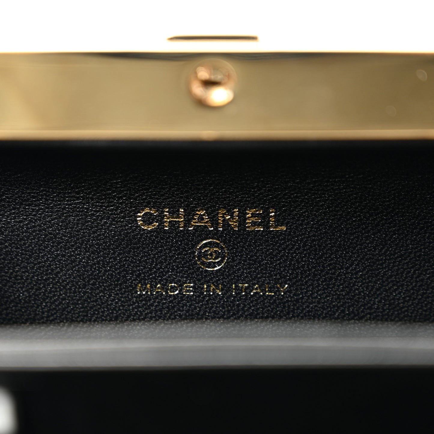 Lambskin Quilted Pearl CC Vanity Case Black