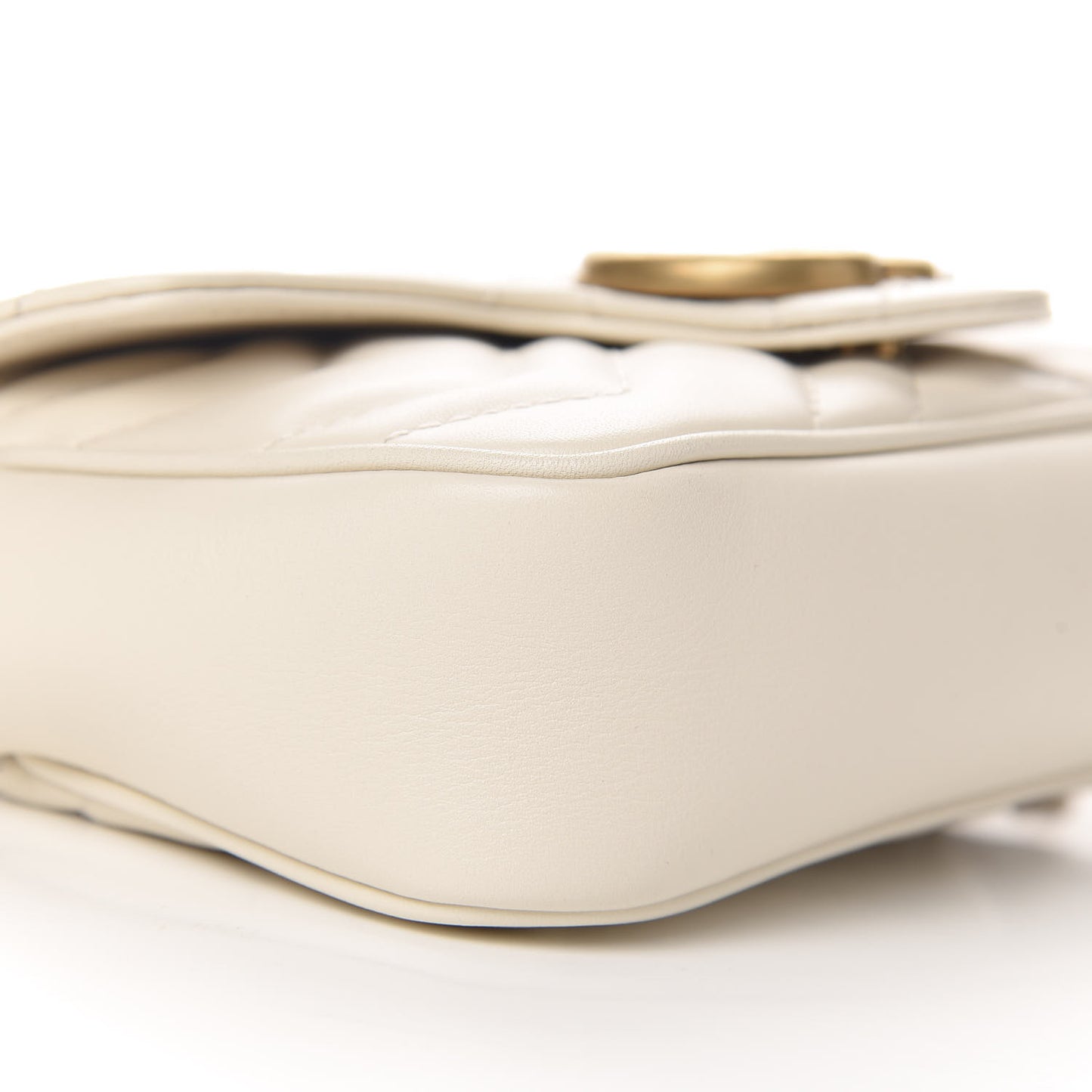 Calfskin Matelasse Super Mini GG Marmont Shoulder Bag White