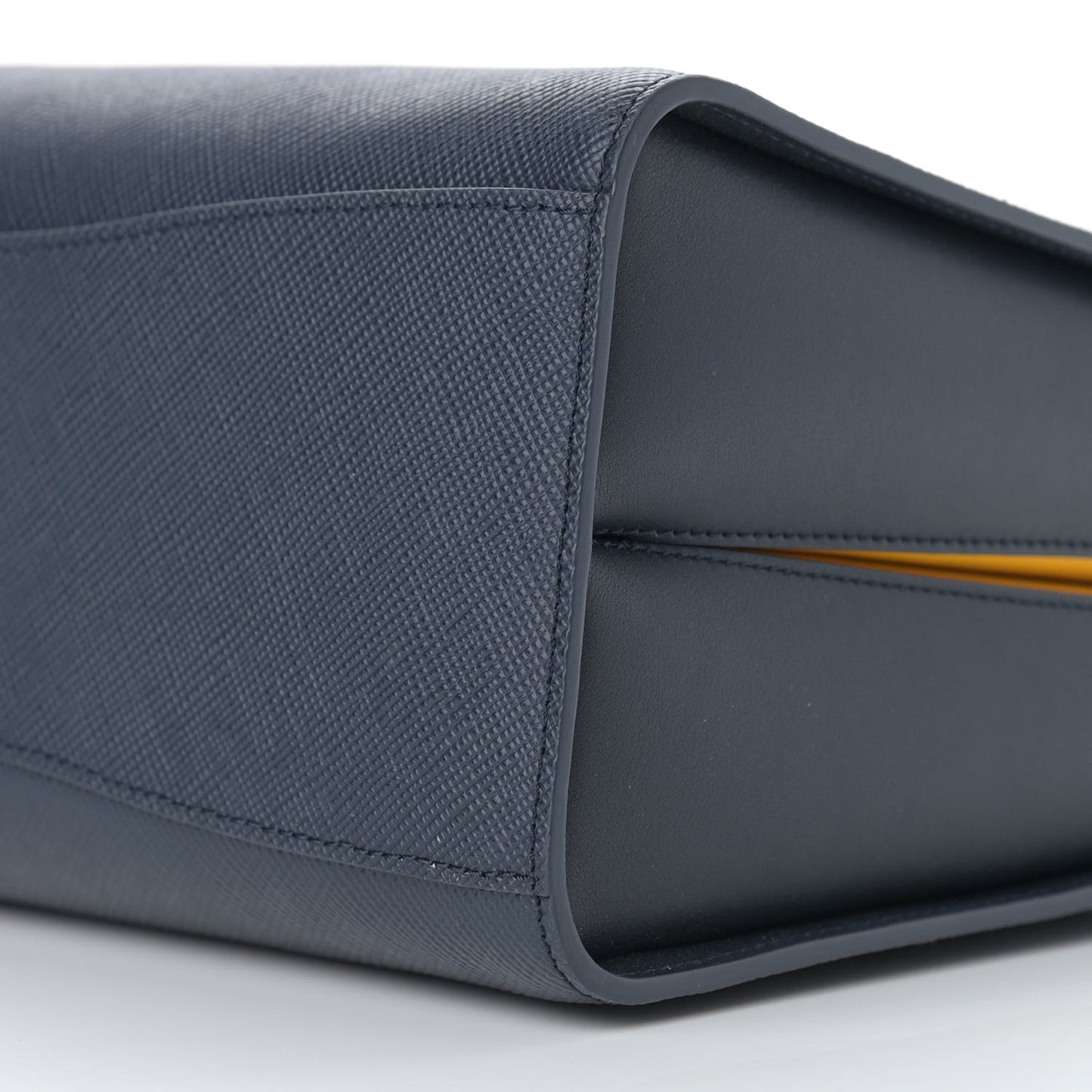 Saffiano Tote Bluette