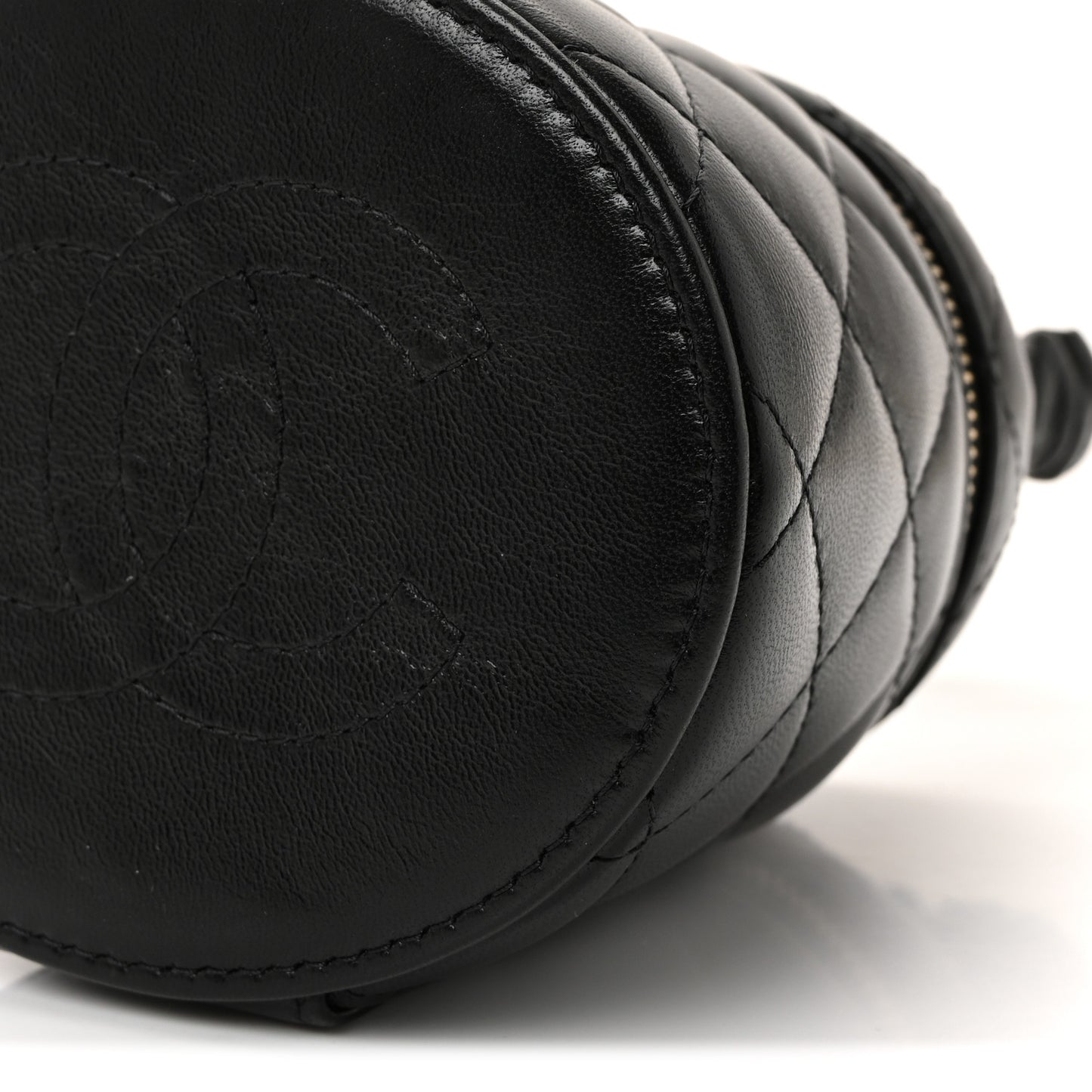 Lambskin Quilted Ruched Handle Vanity Case Black