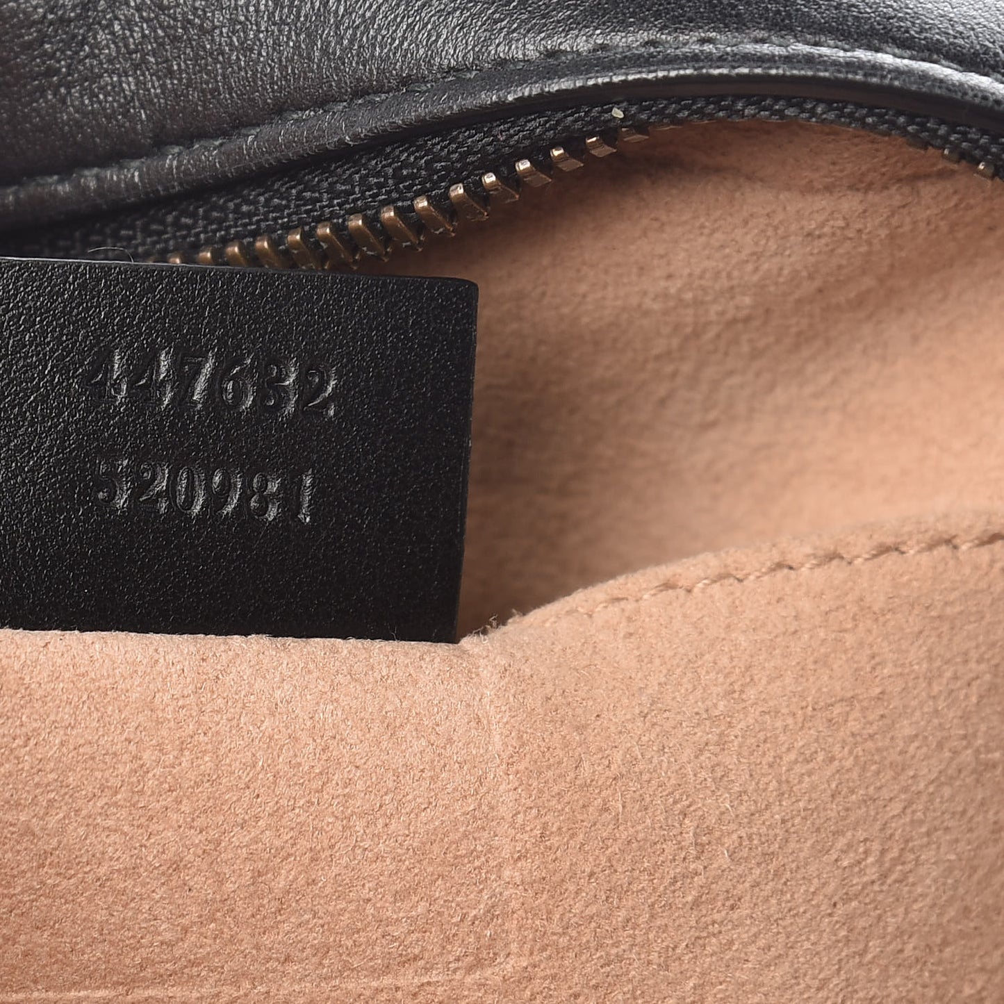 Calfskin Matelasse Small GG Marmont Chain Shoulder Bag Black
