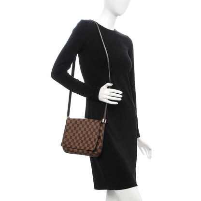 Louis Vuitton Damier Ebene Musette Tango 2 of 10