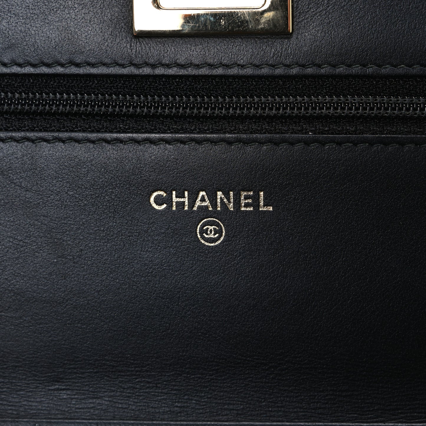 Aged Calfskin Quilted Reissue Wallet On Chain WOC Beige Black