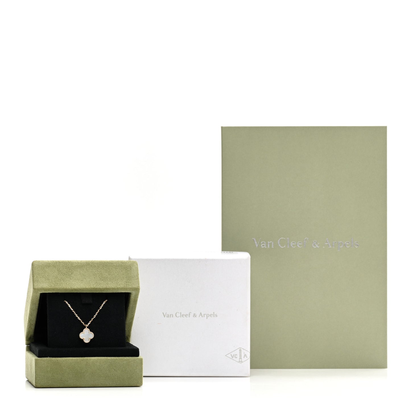 18K Yellow Gold Mother of Pearl Sweet Alhambra Pendant Necklace