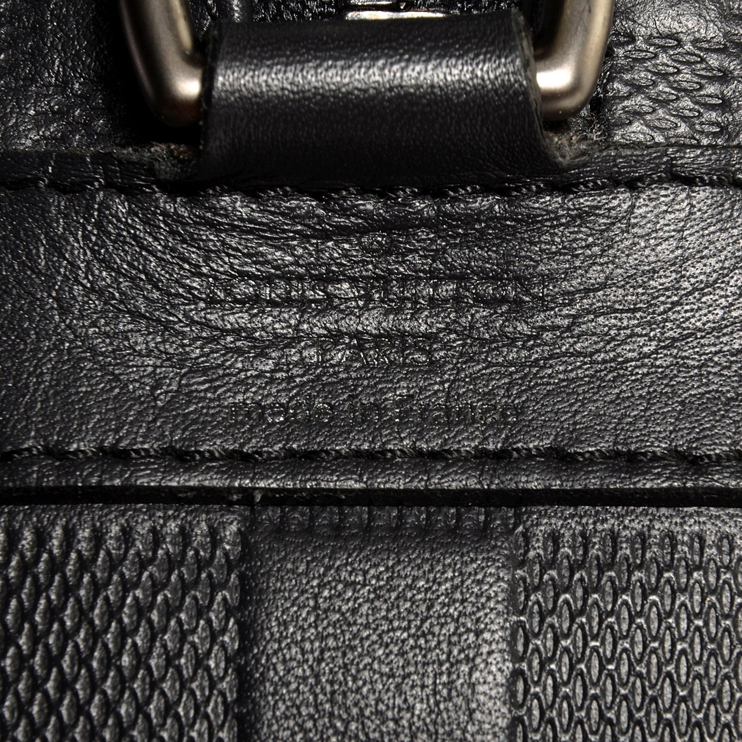 Damier Infini Porte-Documents Voyage GM Onyx