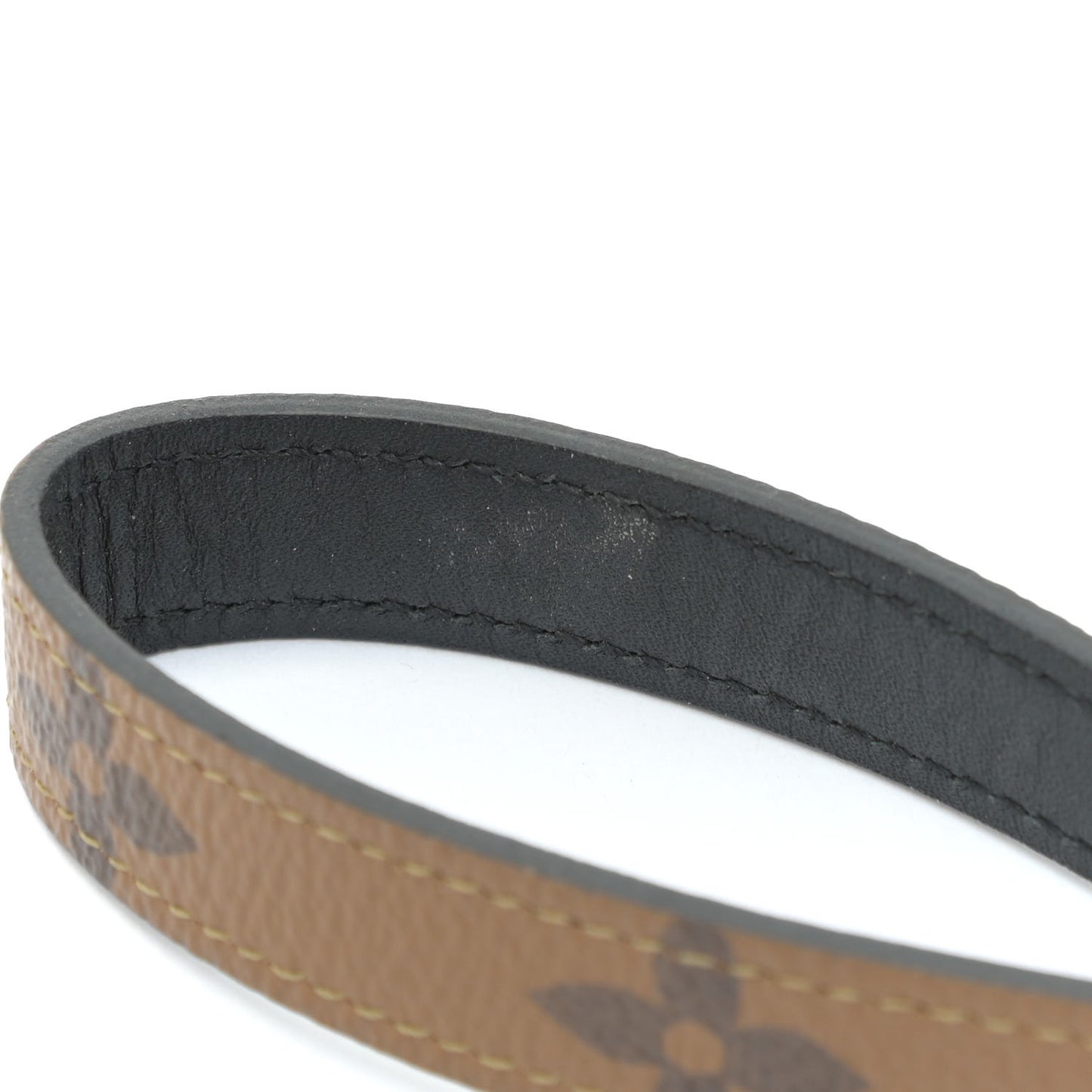 Reverse Monogram Giant Trio Pouch Strap