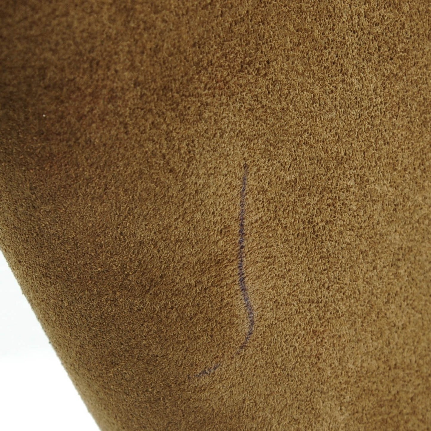 Drummed Calfskin Suede Medium Trapeze Dune
