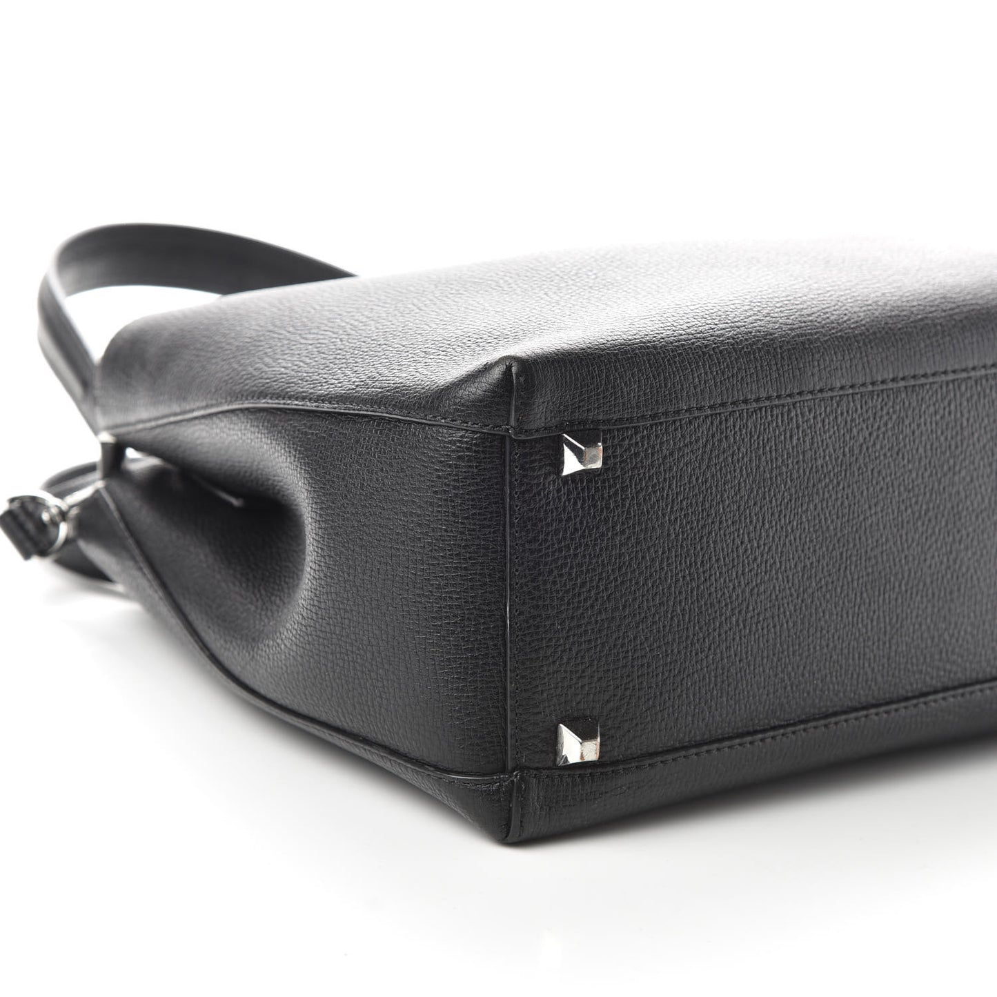 Grained Calfskin Medium Sarah Hobo Black