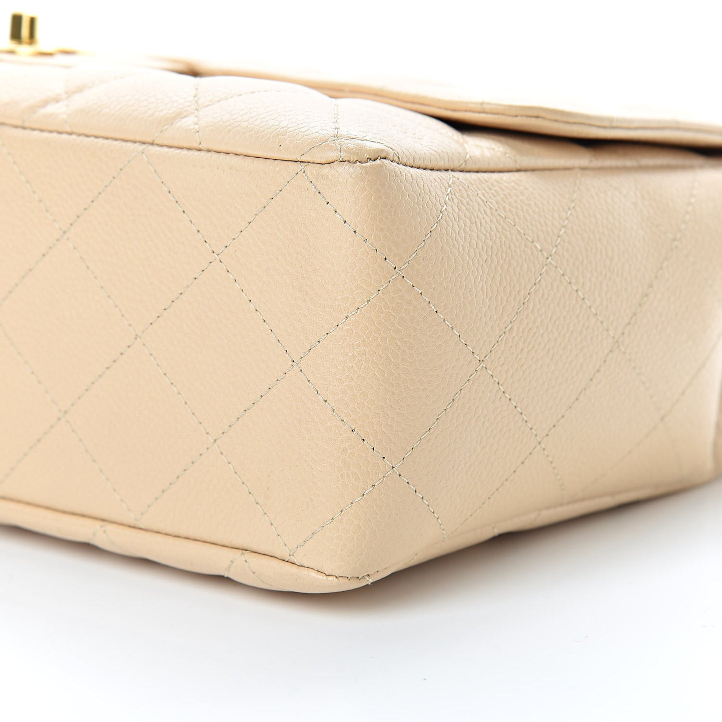 Caviar Quilted Jumbo Single Flap Beige Clair