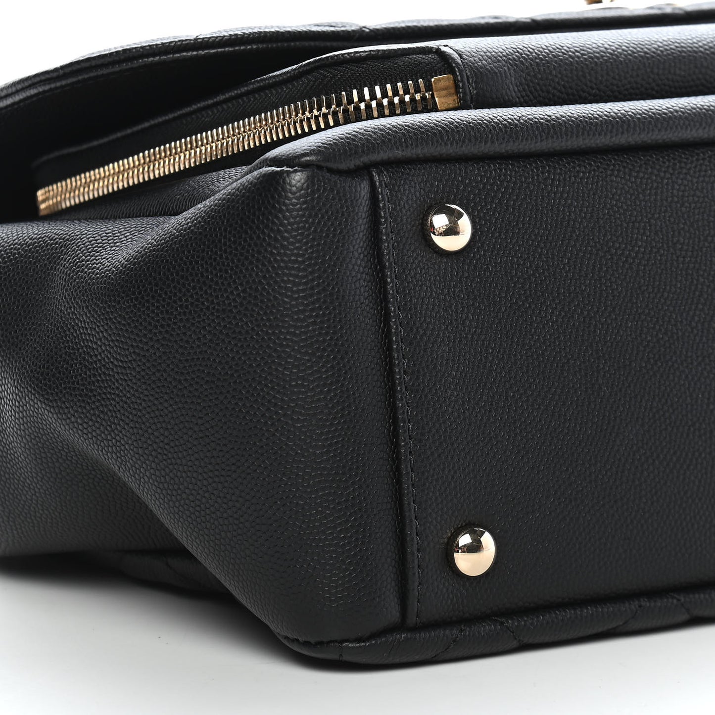 Caviar Quilted Large Business Affinity Flap Black