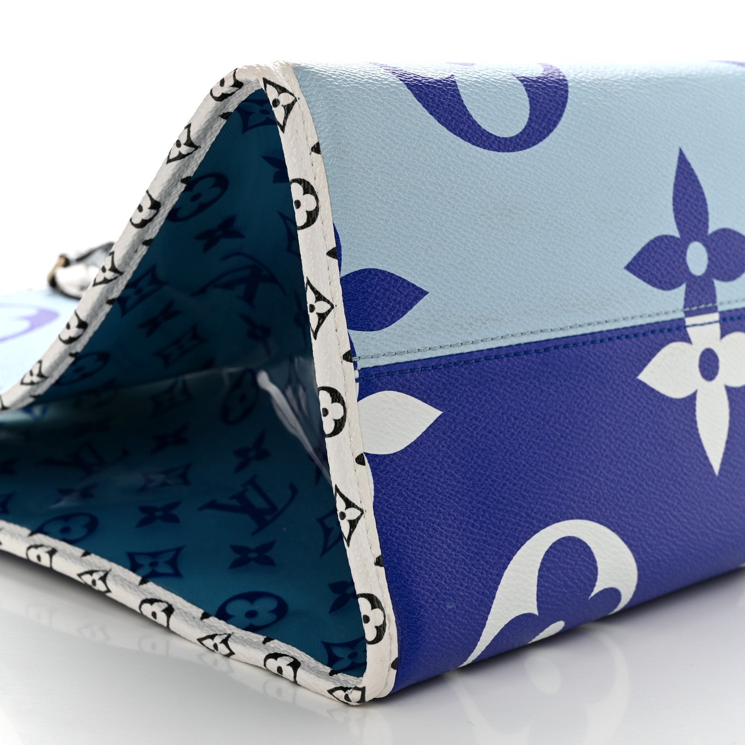 Louis Vuitton Monogram Giant Okinawa Onthego Blue 10 of 11