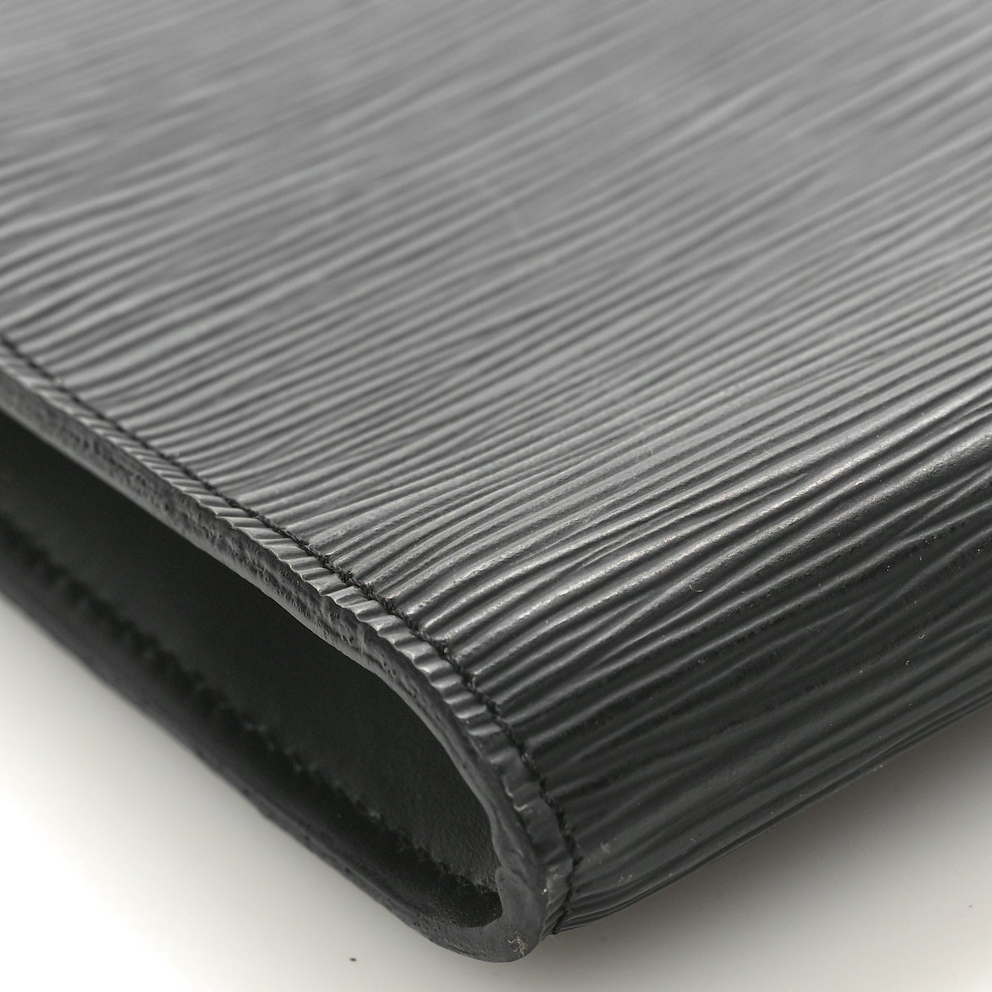 Epi Pochette Accessories 24 Black