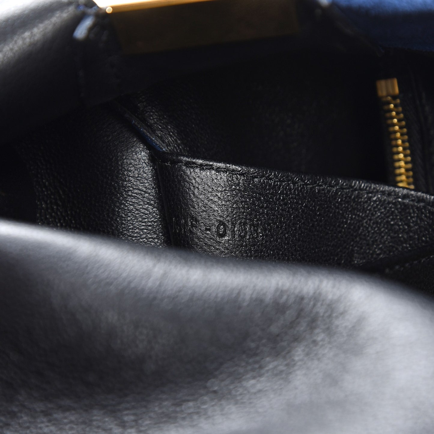 Suede Medium Gourmette Ocean Blue