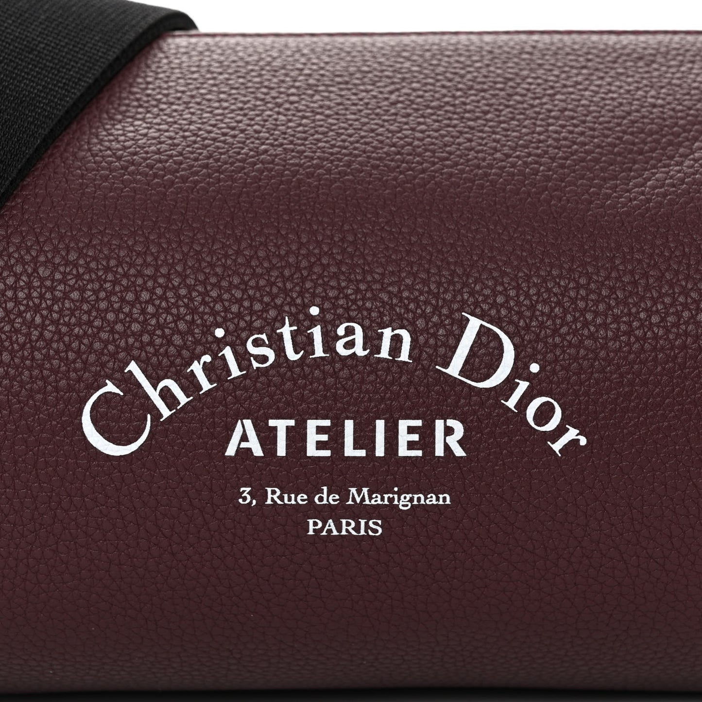 HOMME Grained Calfskin Mens Roller Pouch Burgundy