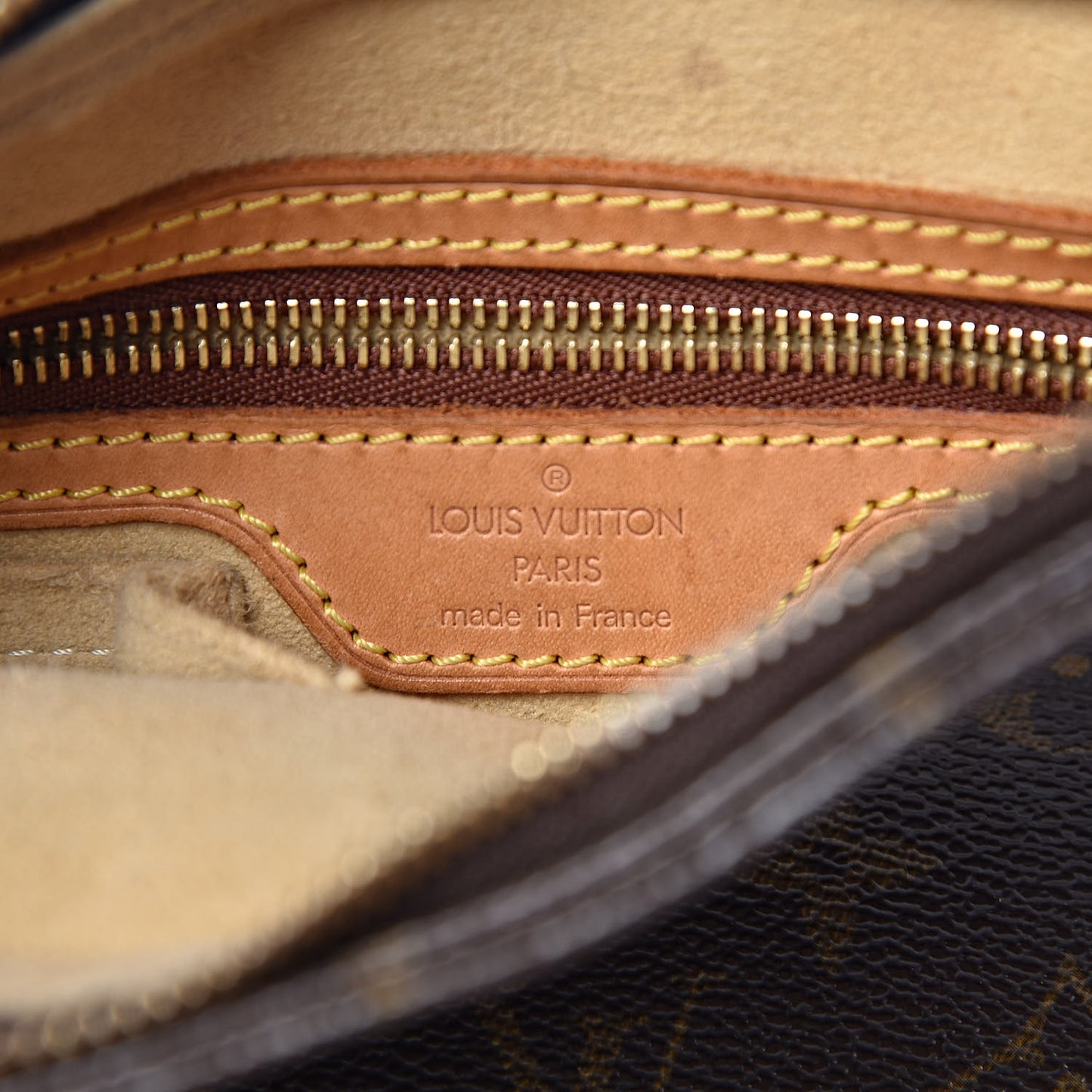 Monogram Looping MM
