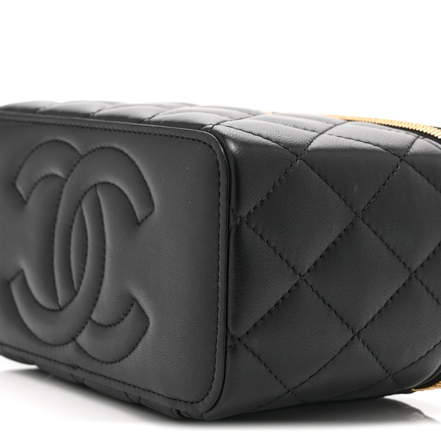 Lambskin Enamel Quilted Small Coco Hearts Vanity Case With Chain Black
