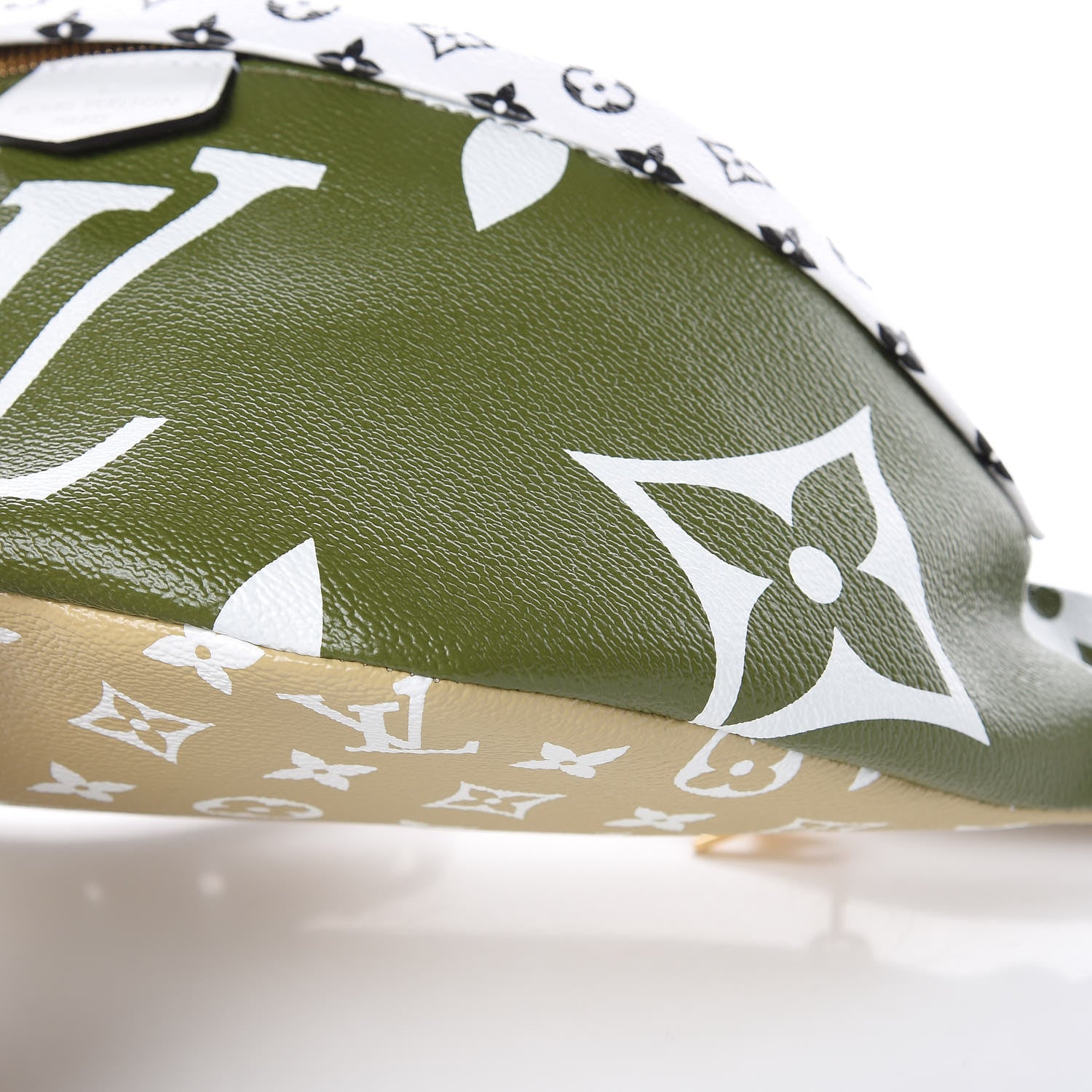 Louis Vuitton Monogram Giant Bumbag Kaki Beige 9 of 9
