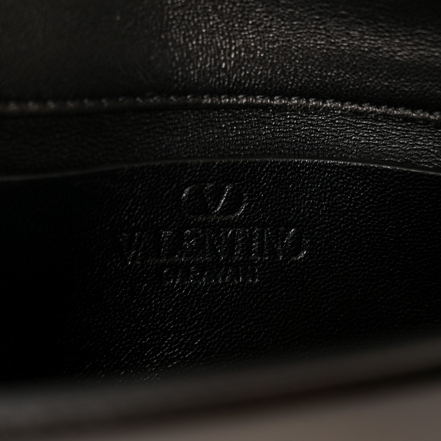 Shiny Calfskin Vlogo Small Shoulder Bag Black