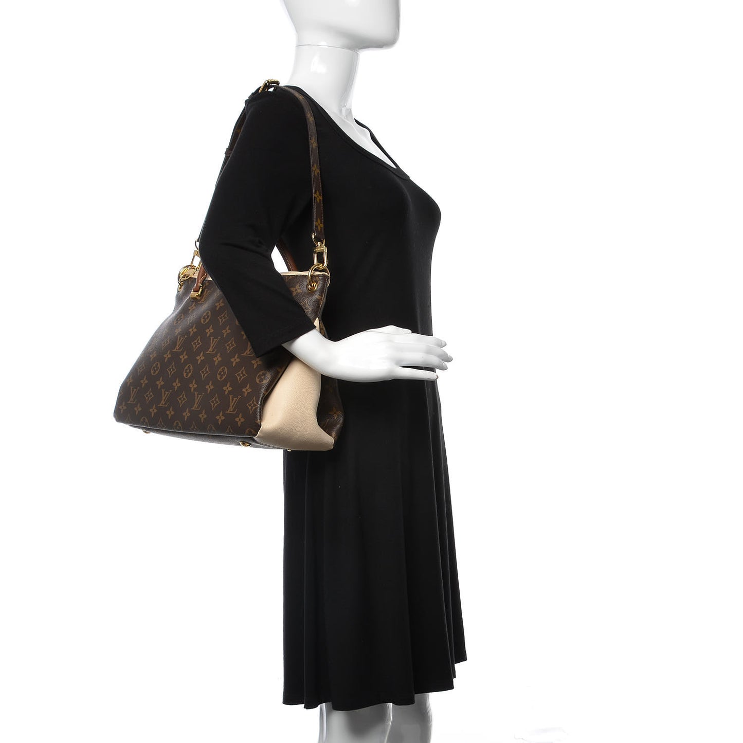 Monogram Pallas Full Creme