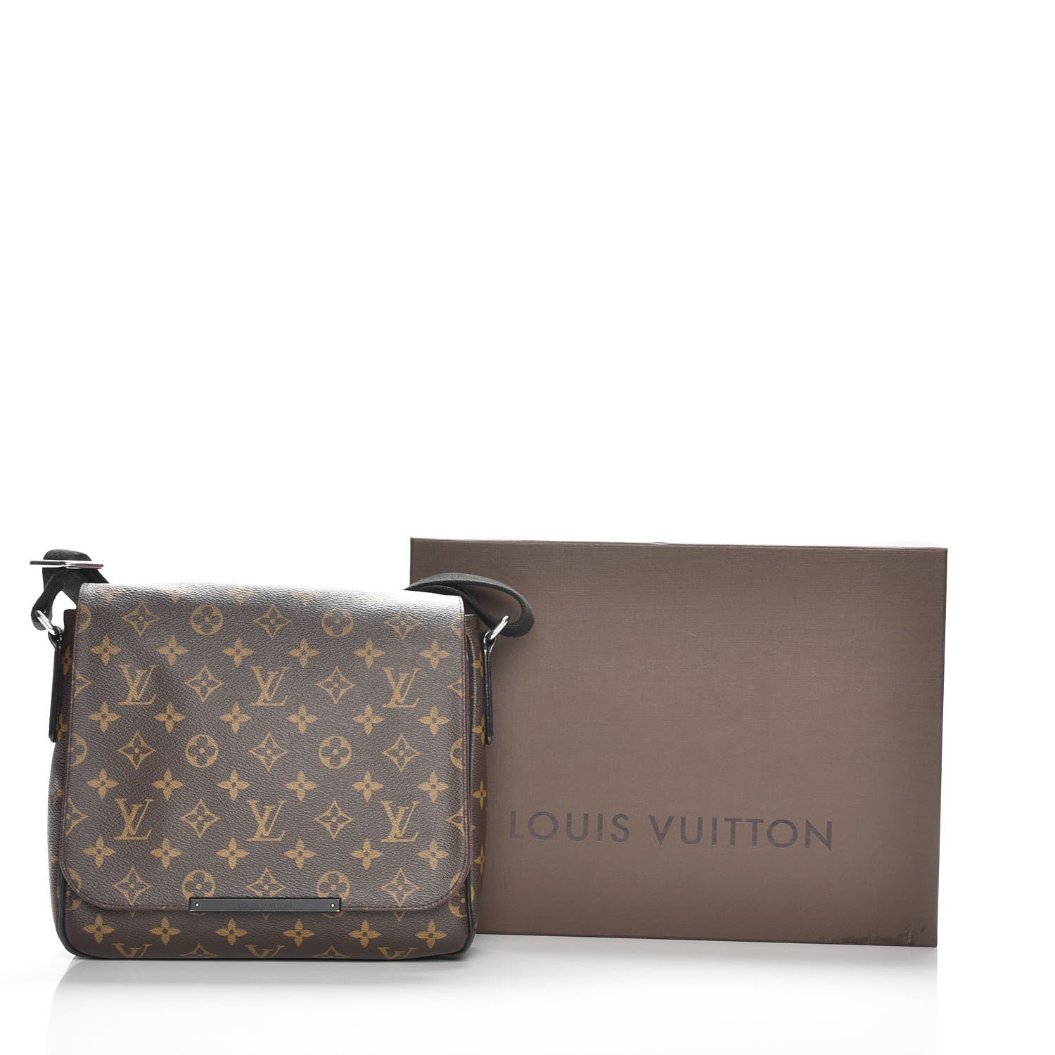 Louis Vuitton Monogram Macassar District PM 11 of 11
