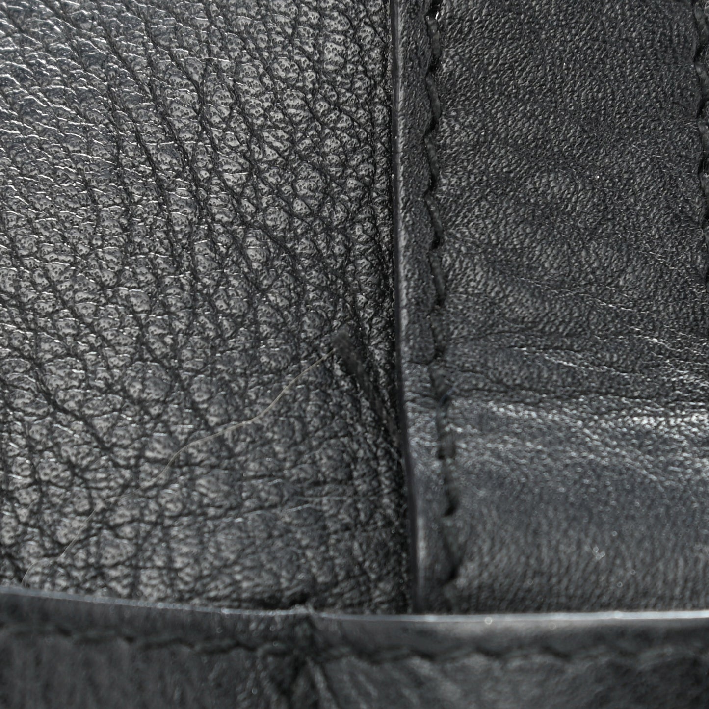 Calfskin Logo Charms Boston Black
