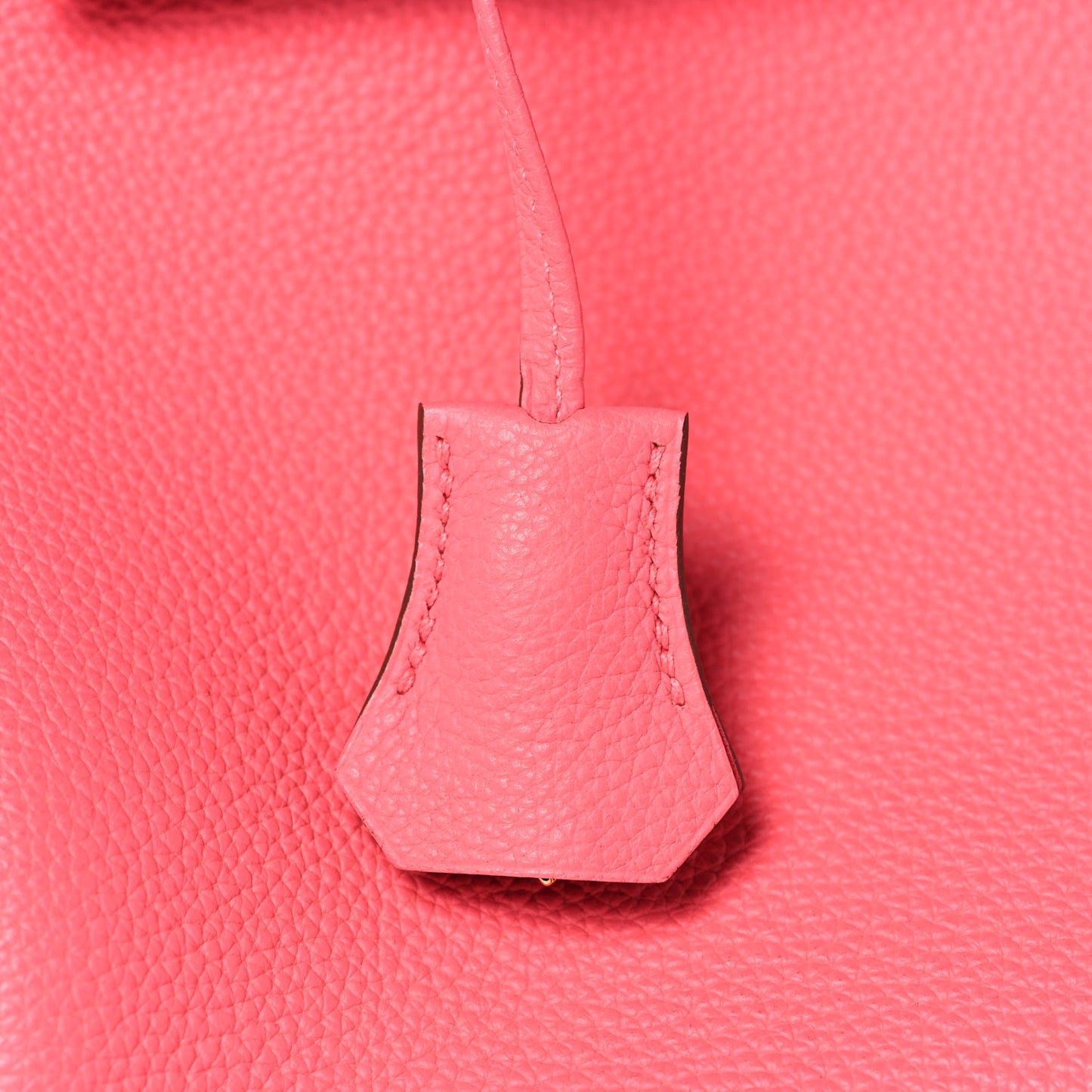 Togo Kelly Retourne 32 Rose Lipstick