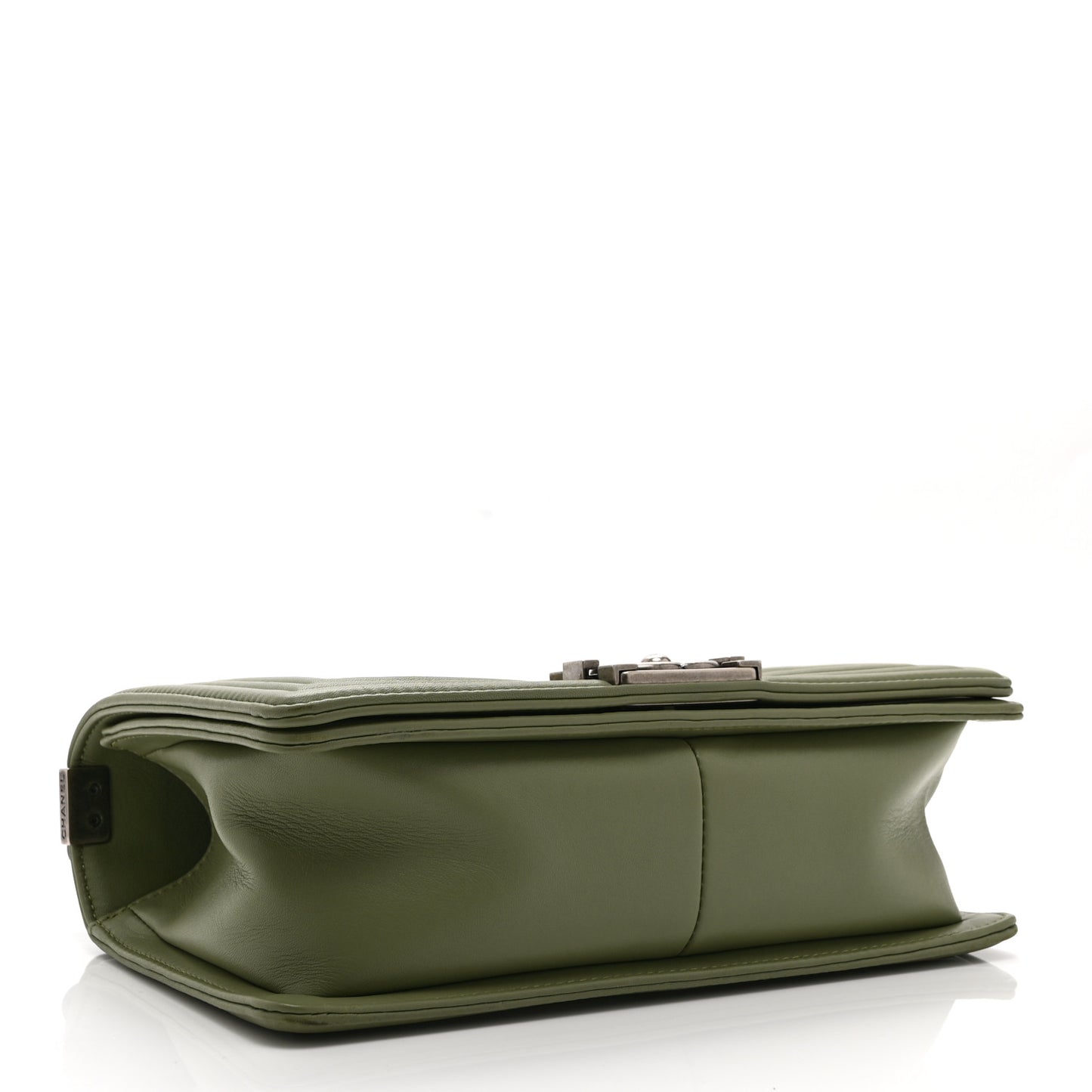 Calfskin Chevron Quilted Medium Boy Flap Green