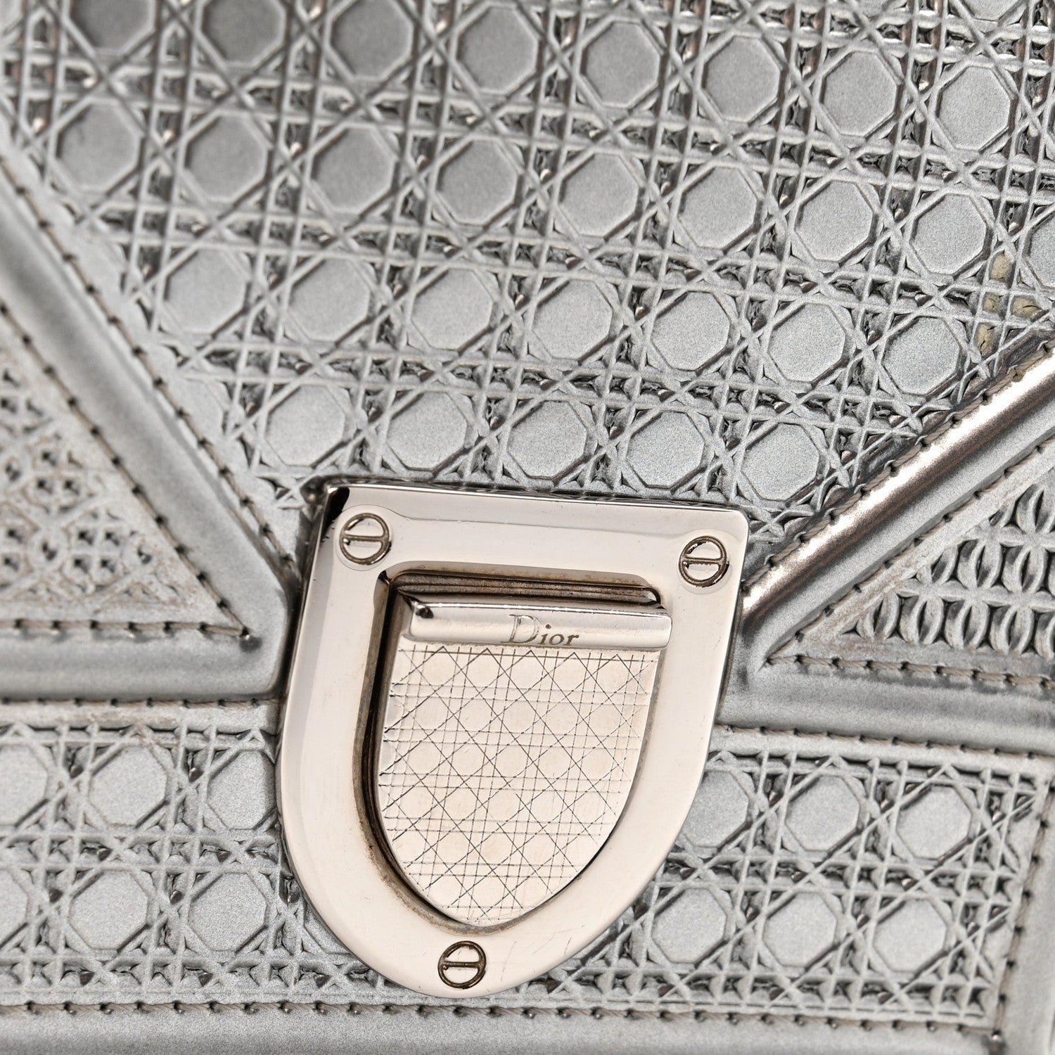 Christian Dior Metallic Patent Micro-Cannage Baby Diorama Flap Bag Silver 14 of 15