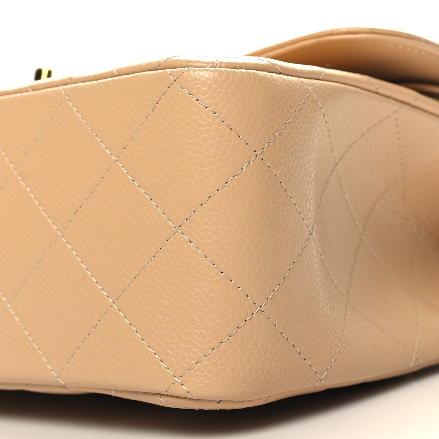 Caviar Quilted Jumbo Double Flap Beige Clair