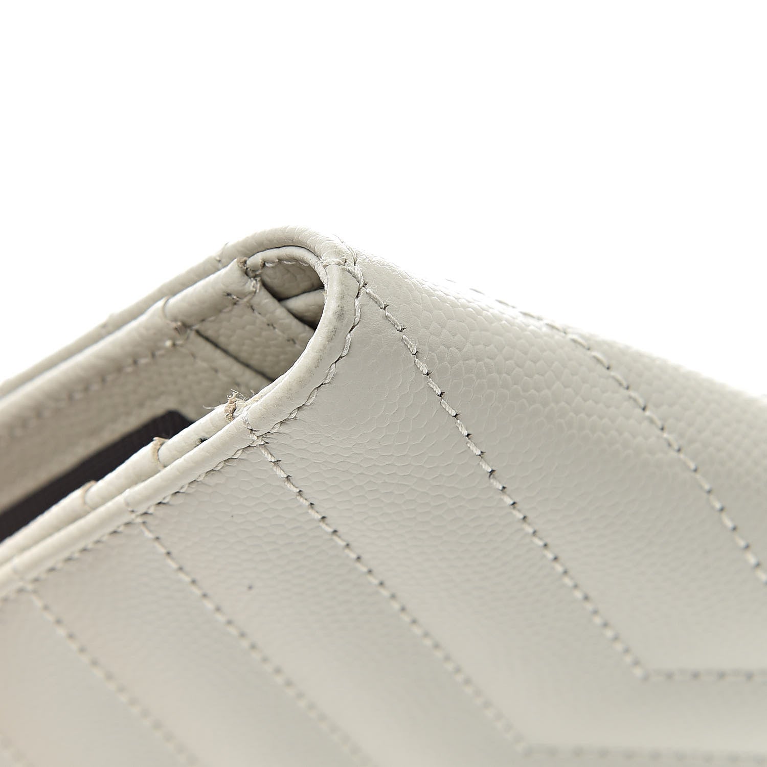 Saint Laurent Grain De Poudre Matelasse Chevron Monogram Zipped Card Case Crema Soft 10 of 11
