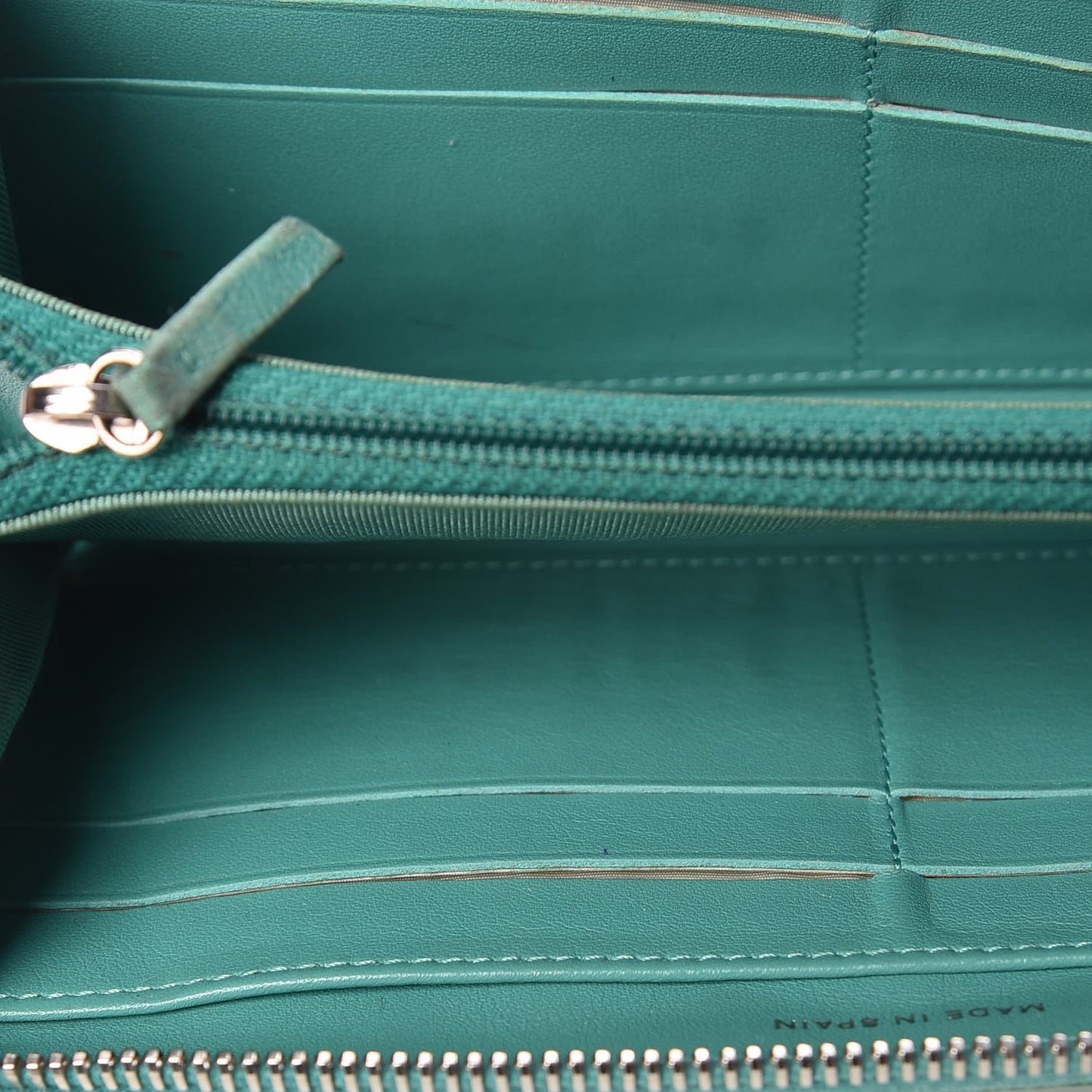 Patent Calfskin Quilted Large Gusset Zip Around Wallet Green