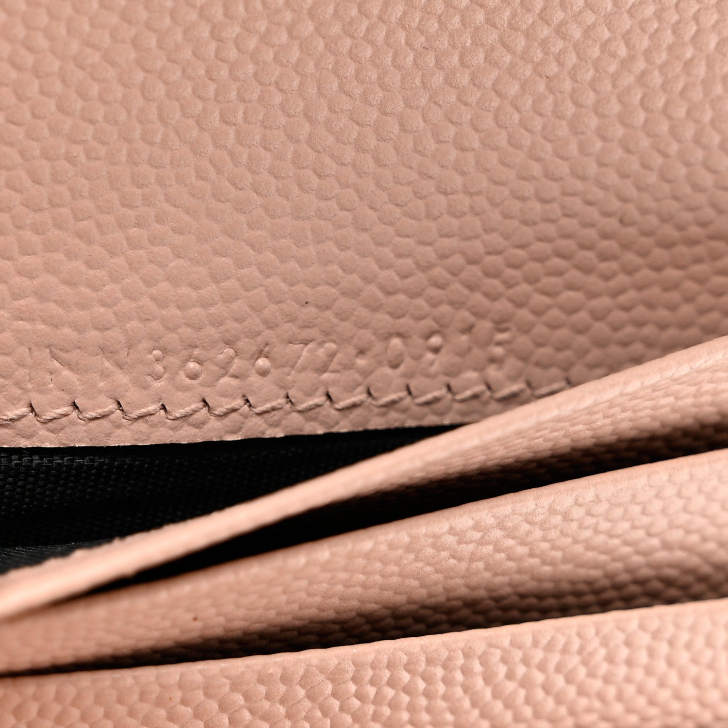 Saint Laurent Grain De Poudre Matelasse Chevron Monogram Compact Wallet Pink 8 of 10