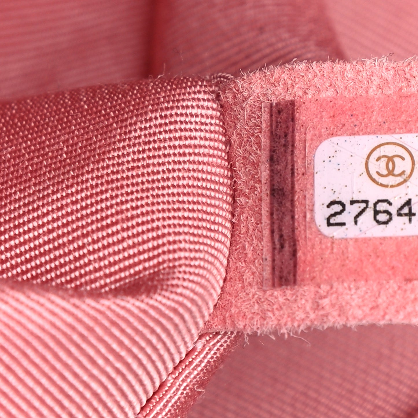Caviar Quilted Medium Boy Flap Pink