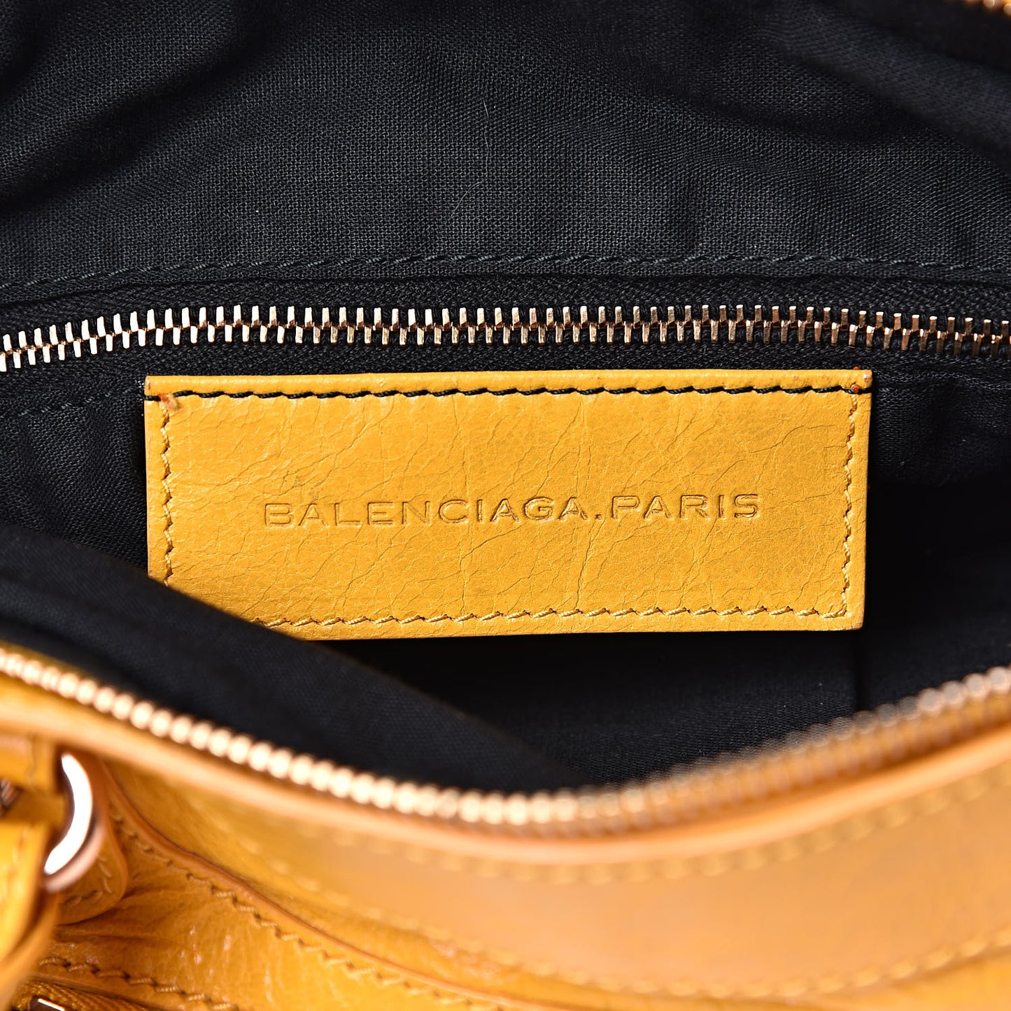 Agneau Giant 12 Gold Hardware First Mangue