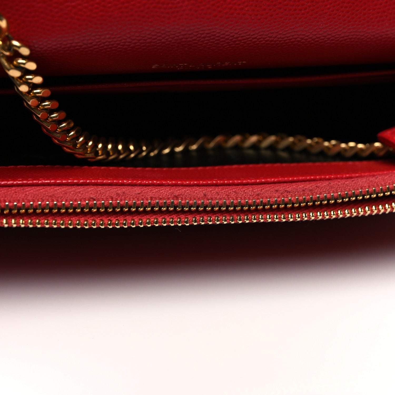 Saint Laurent Grain De Poudre Matelasse Chevron Monogram Envelope Chain Wallet New Red 14 of 18