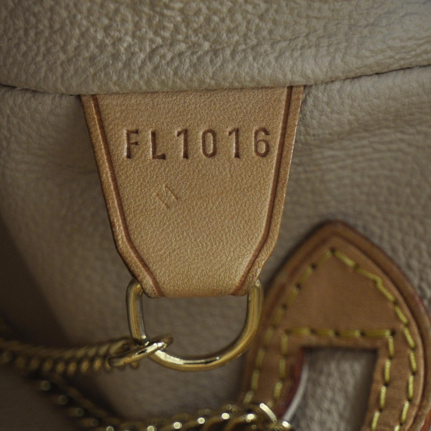 Louis Vuitton Monogram Petit Bucket 23 8 of 8