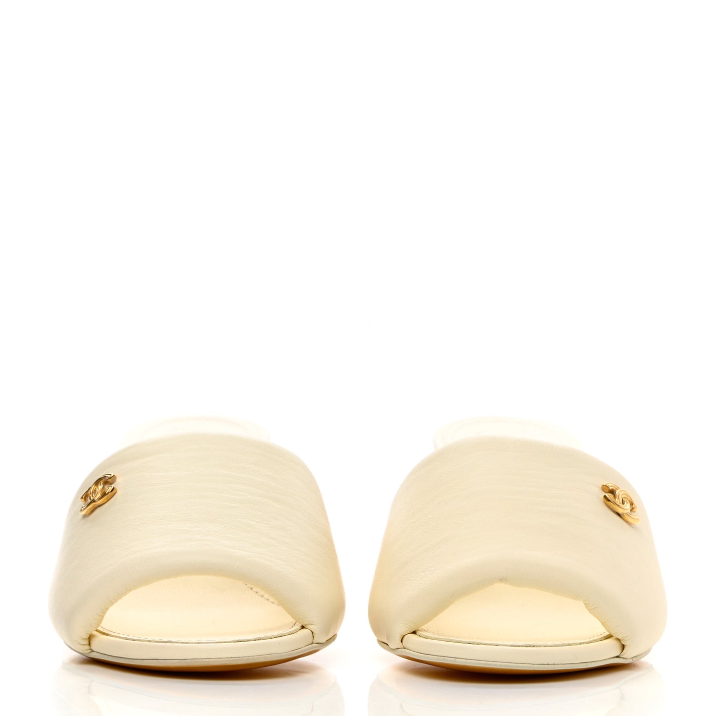 Lambskin Chain CC Mules 38 White Gold