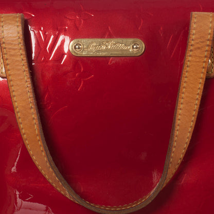 Louis Vuitton Vernis Bellevue PM Pomme D'Amour 6 of 9