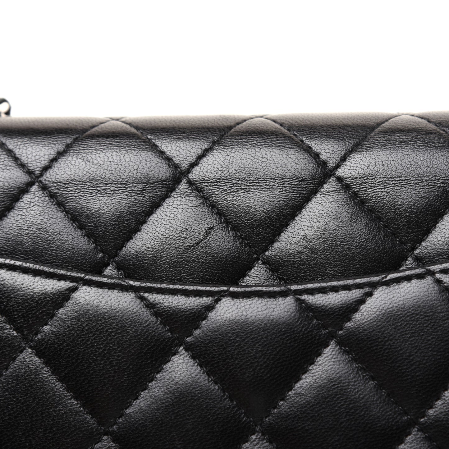 Lambskin Quilted Wallet On Chain WOC Black