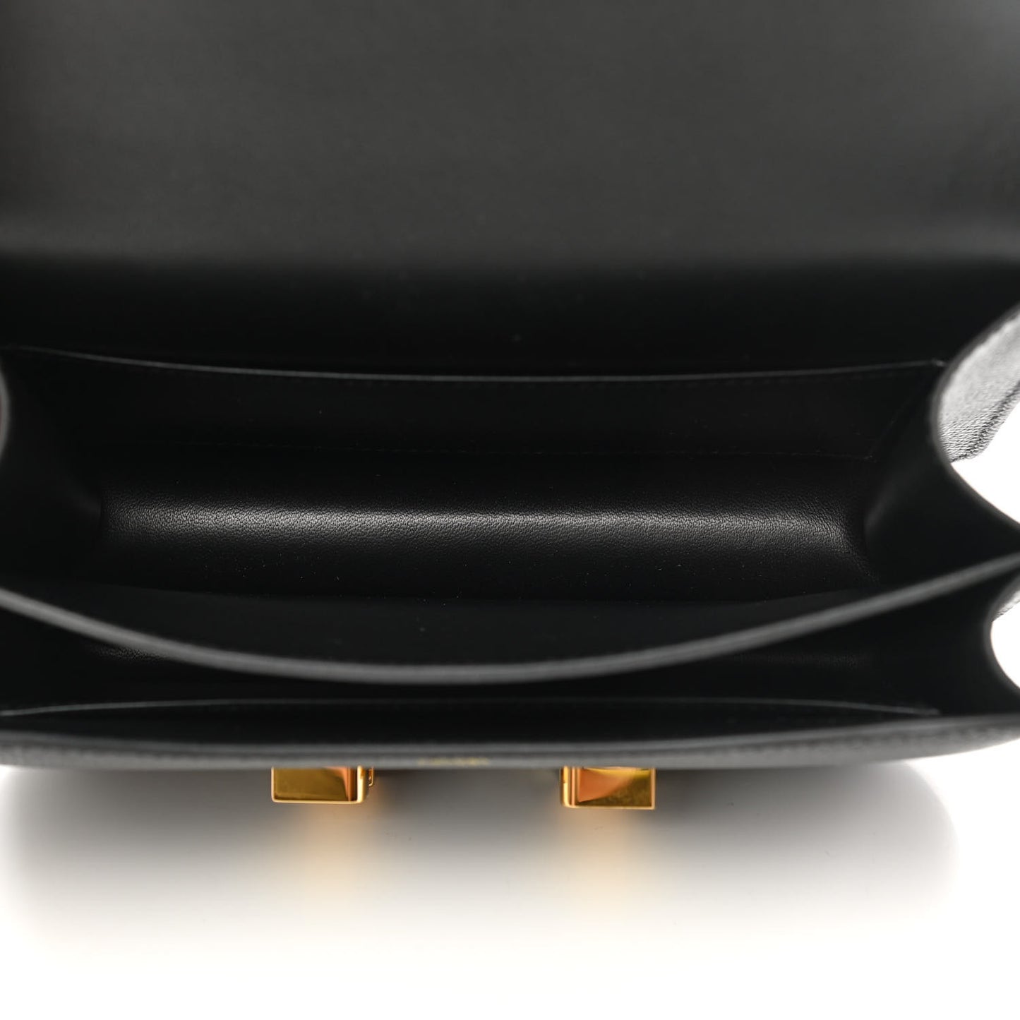 Epsom Constance 18 Black