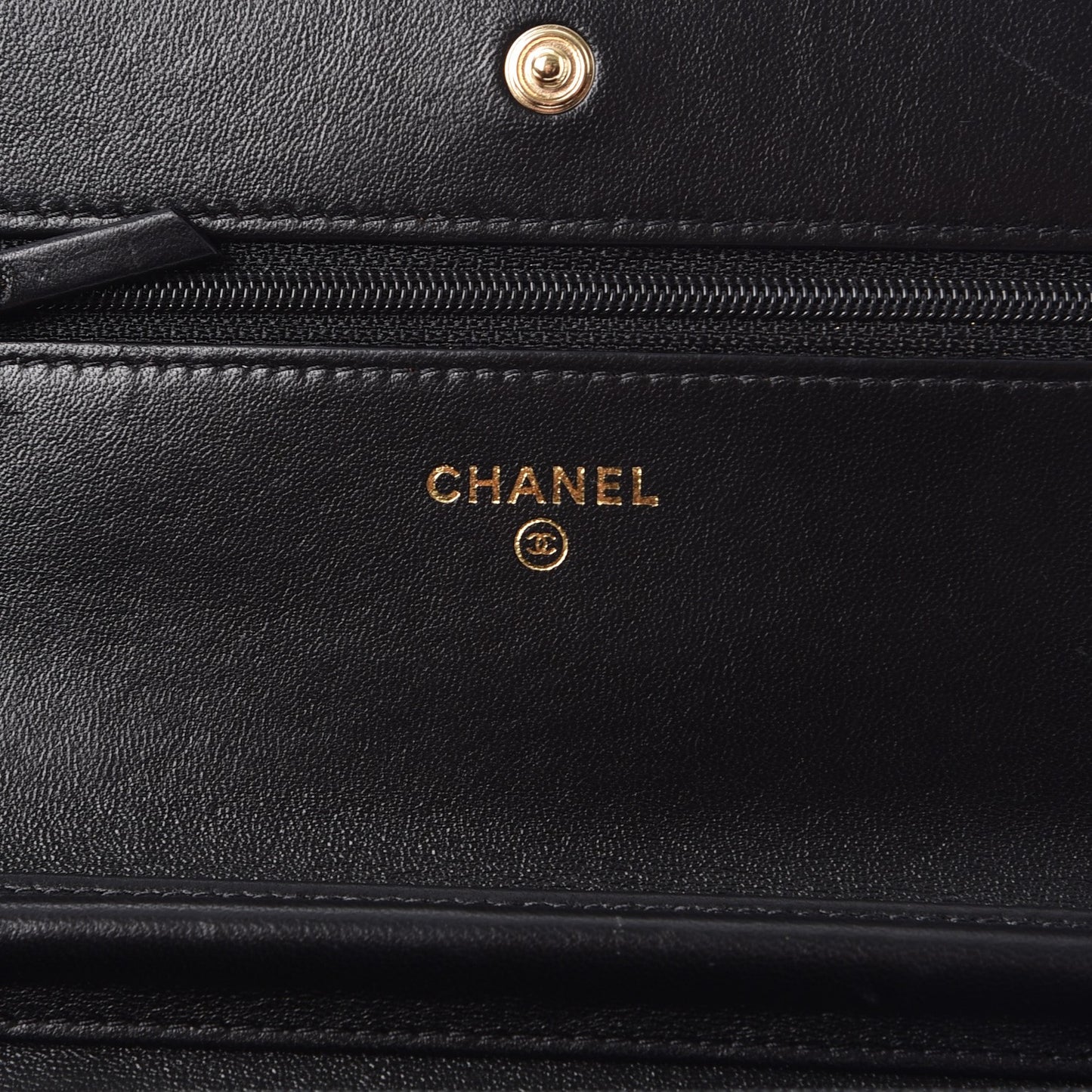 Lambskin Quilted Wallet On Chain WOC Black