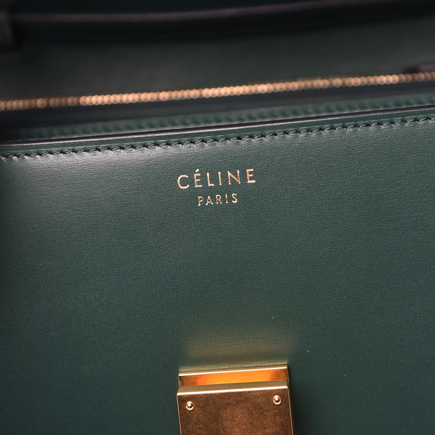 Box Calfskin Medium Classic Box Flap Bag Light Emerald