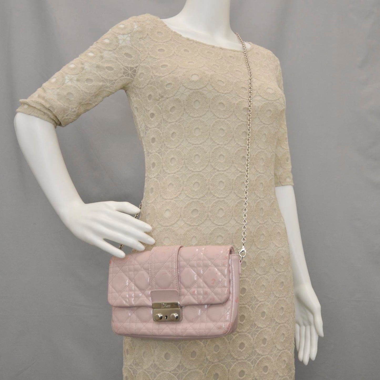 Patent Cannage New Lock Pouch Bag Rose Poudre