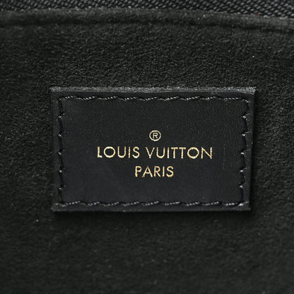 Louis Vuitton Empreinte Monogram Giant Onthego PM Black 6 of 9