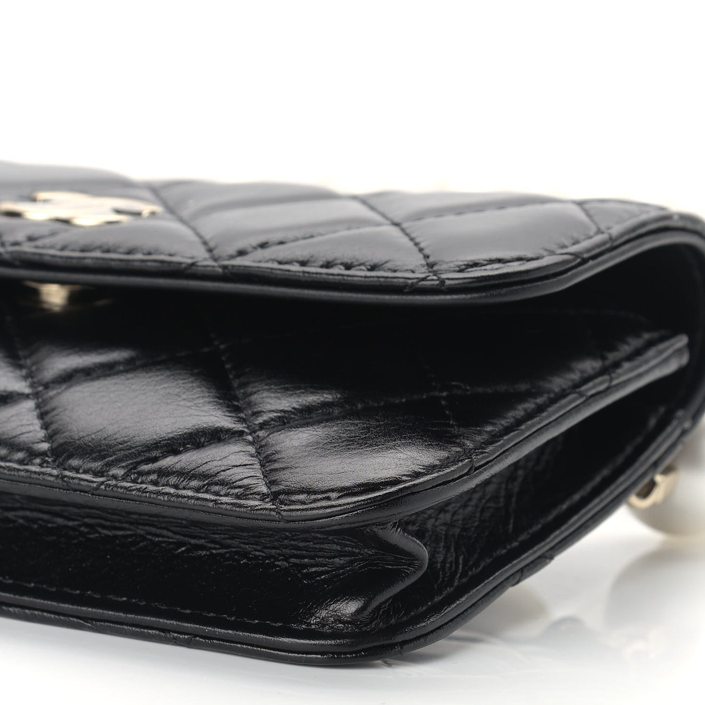 Calfskin Quilted Maxi Pearls Clutch With Chain Black