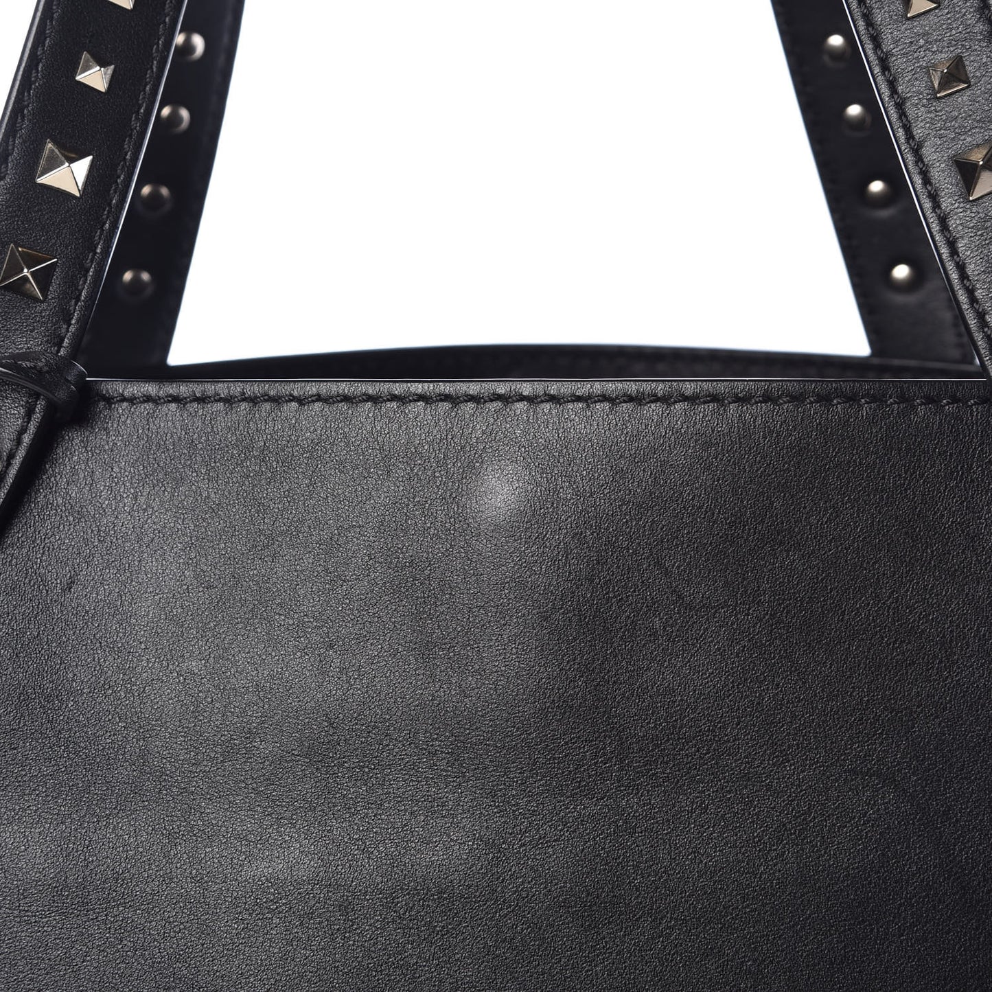Vitello Lovestud Tote Black