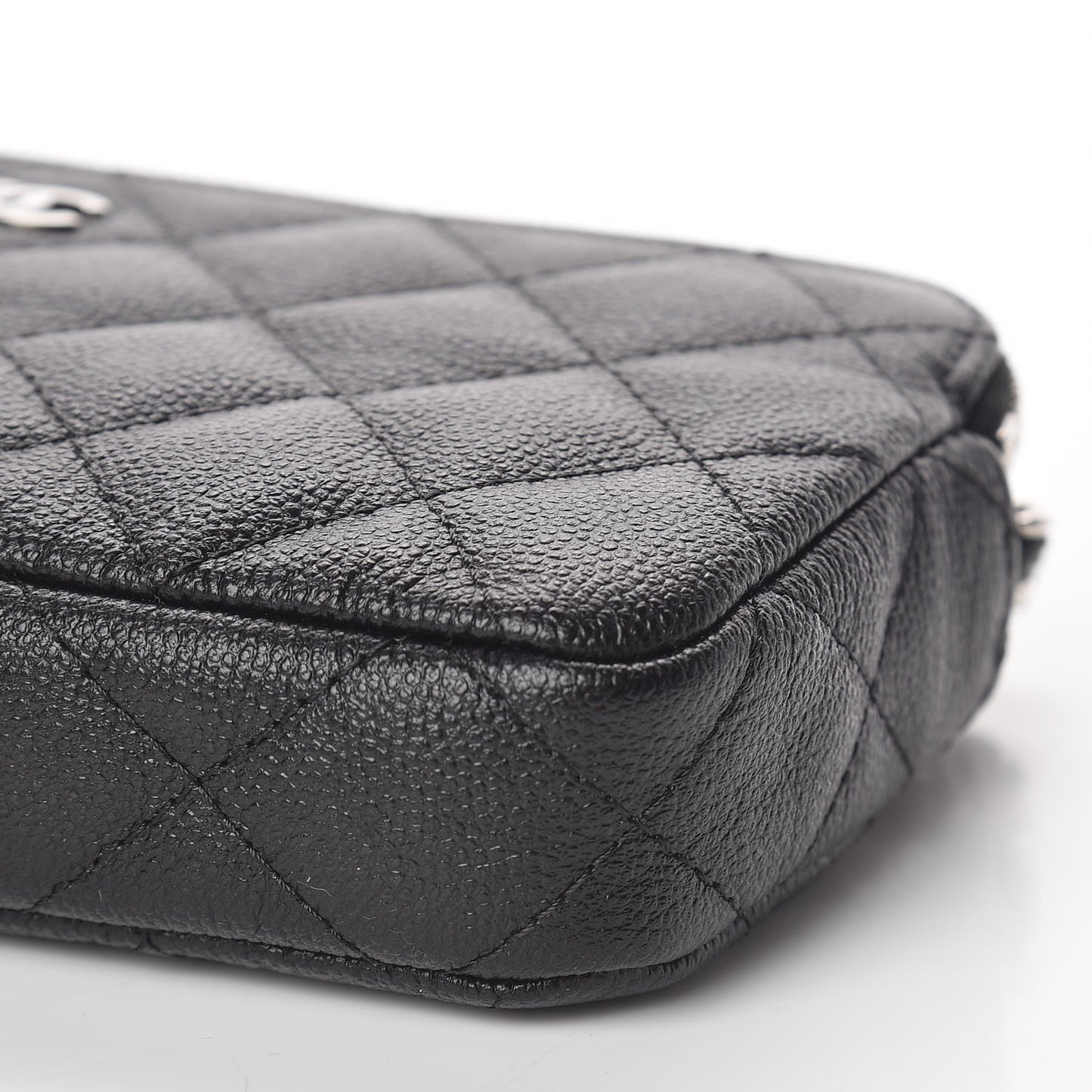 Caviar Quilted Small Clutch With Chain Black