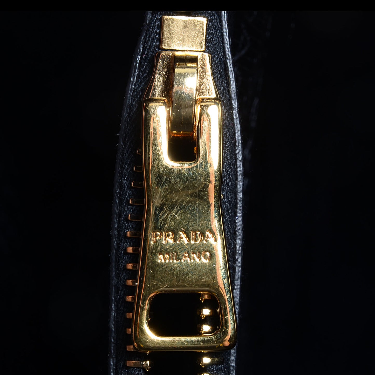 Saffiano Lux Medium Tote Nero Black