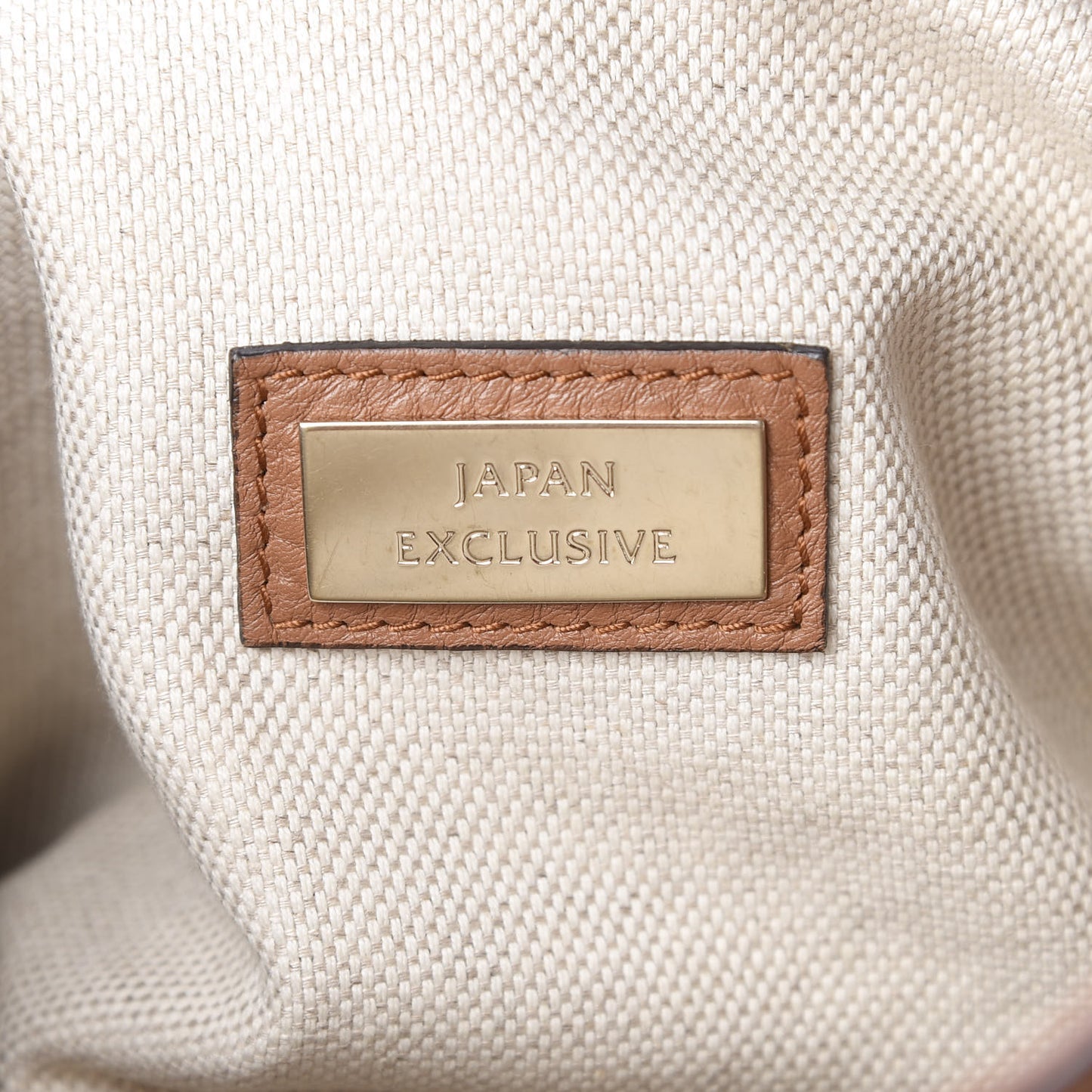 Pebbled Calfskin Small Soho Shoulder Bag Dusty Blush