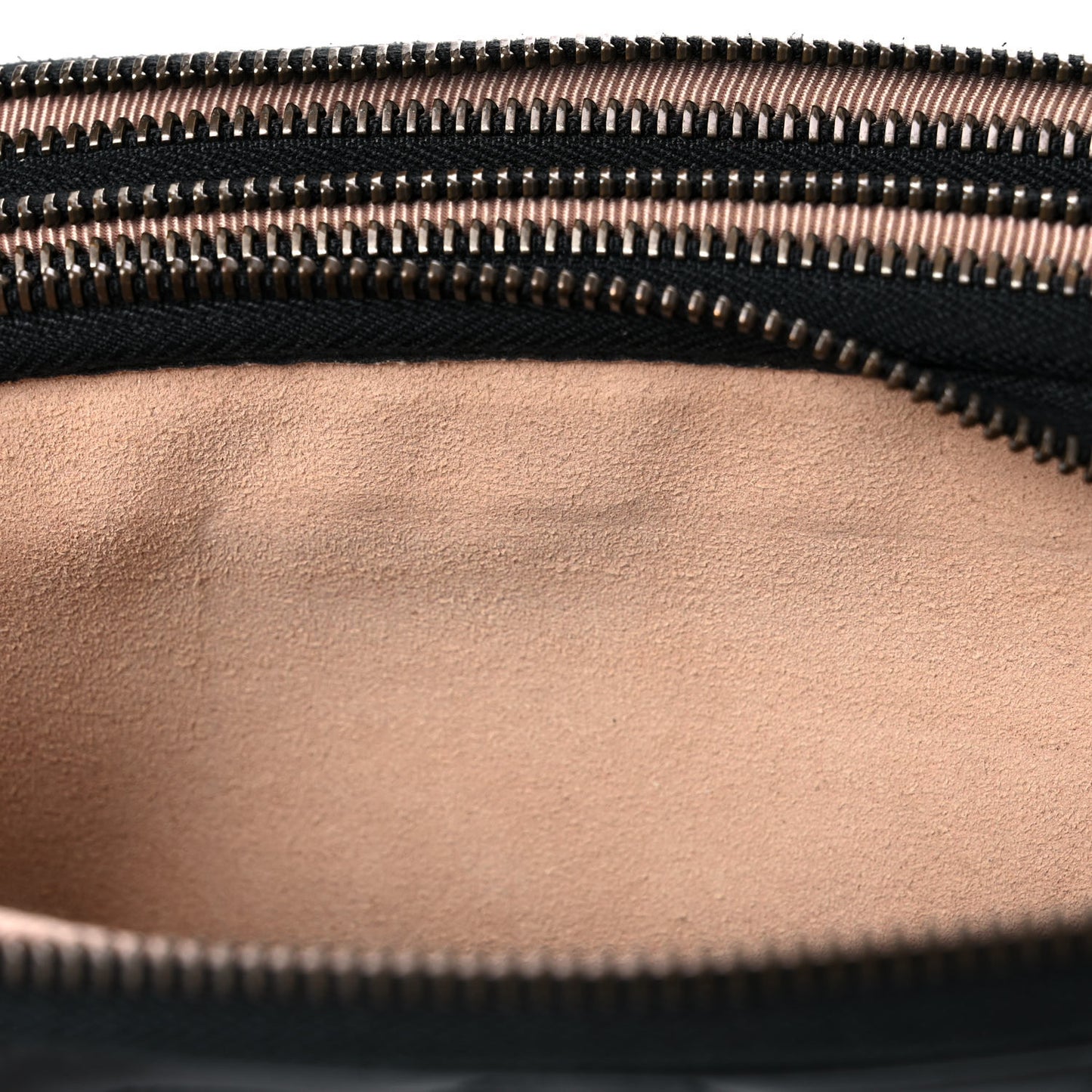 Calfskin Matelasse Mini GG Marmont Chain Crossbody Bag Black